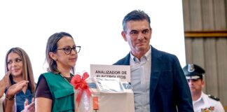 Gobierno entrega más de 1.100 equipos de laboratorio para fortalecer la salud pública